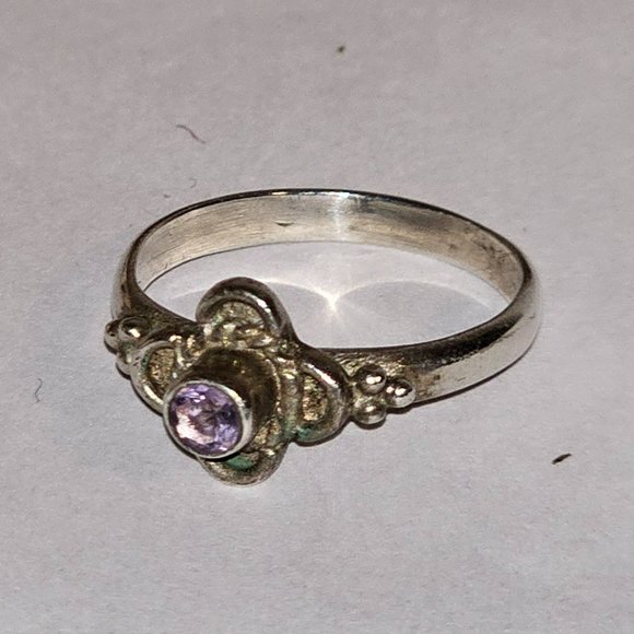 Amethyst Mini Flower Ring - Picture 5 of 6